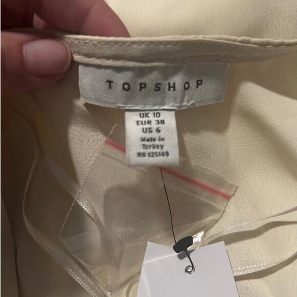 Topshop Wrap Belted Cream Blouse size 6 NWT - Picture 12 of 13